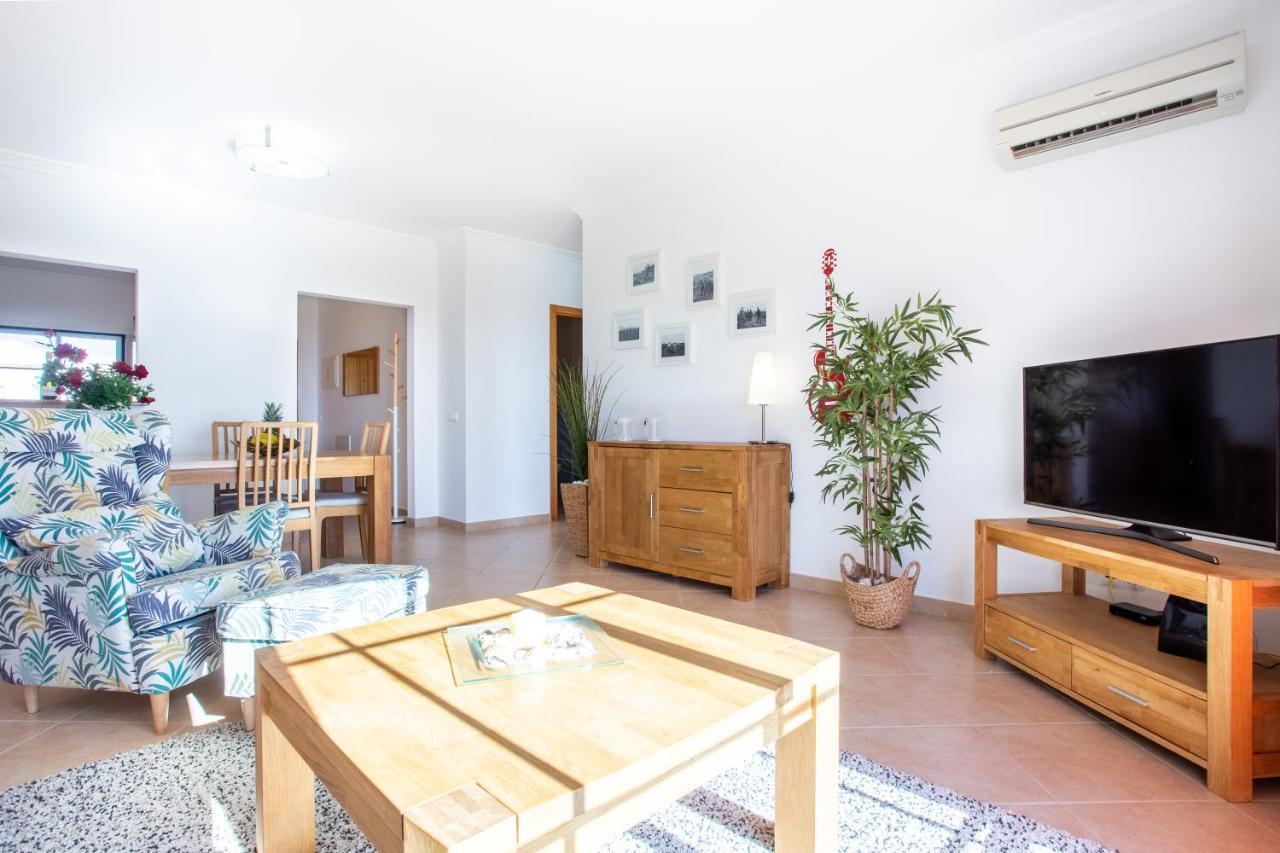 Lovely 2 Bedroom Apartment Including Pool, Stunning Ocean Views & Beach Closeby Praia Da Luz Экстерьер фото