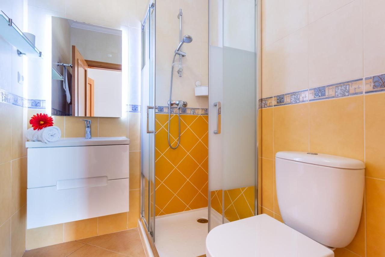 Lovely 2 Bedroom Apartment Including Pool, Stunning Ocean Views & Beach Closeby Praia Da Luz Экстерьер фото