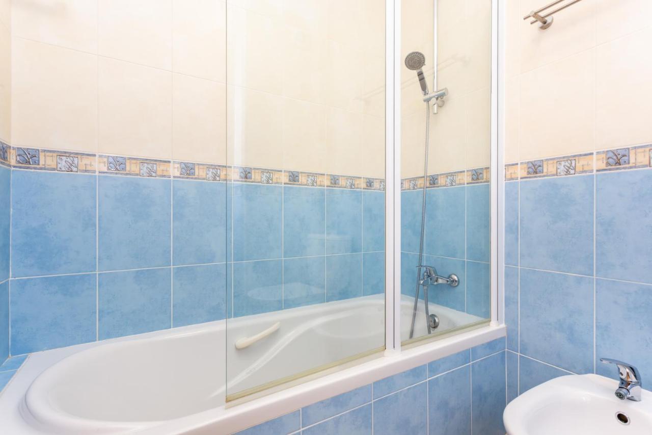 Lovely 2 Bedroom Apartment Including Pool, Stunning Ocean Views & Beach Closeby Praia Da Luz Экстерьер фото